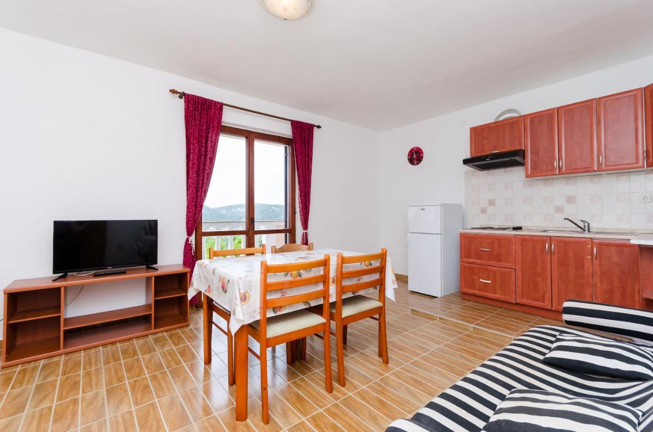 Apartments Dragan Lopar Exterior photo