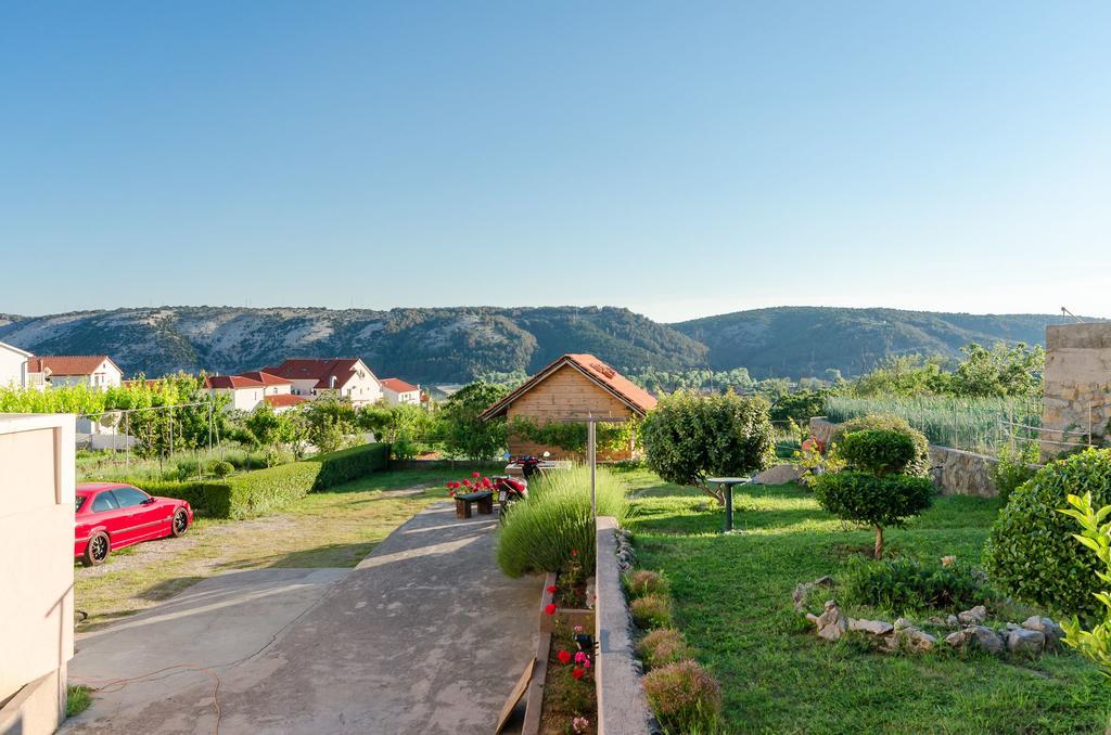 Apartments Dragan Lopar Exterior photo