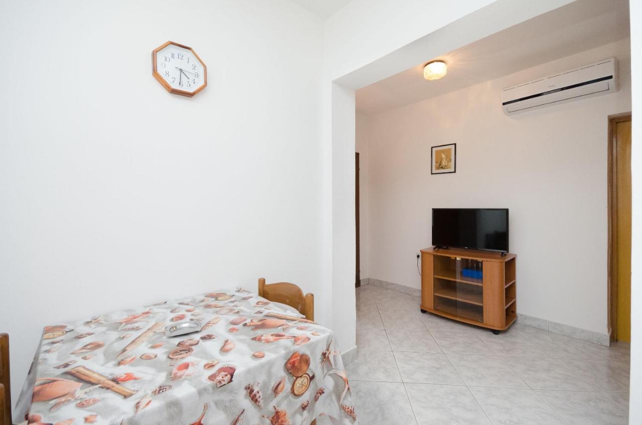 Apartments Dragan Lopar Room photo